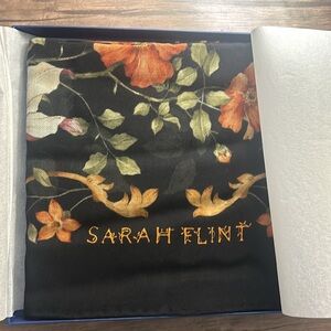 Brand New Sarah Flint Edelweiss 120 Scarf
